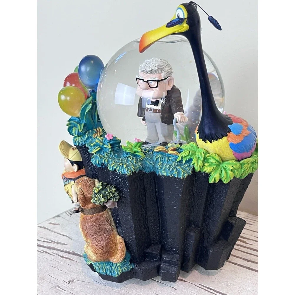 Vintage Rare Exclusive DISNEY Store Pixar UP Movie Snow Globe Works Well ~ READ